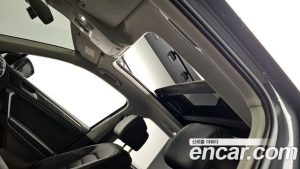 Volkswagen Tiguan 2.0 TDI Prestige 2023 года из Южной Кореи