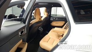 Volvo XC60 B5 Ultra Bright 2025 года из Южной Кореи