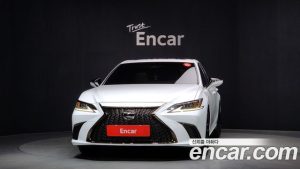 Lexus ES F-Sport Design Charger 2024 года из Южной Кореи