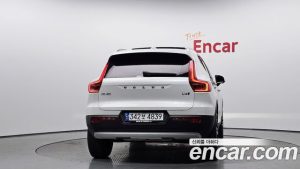 Volvo XC40 B4 Inscription 2022 года из Южной Кореи