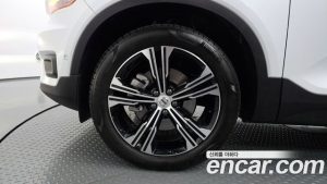 Volvo XC40 B4 Inscription 2022 года из Южной Кореи