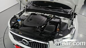Volvo XC40 B4 Inscription 2022 года из Южной Кореи
