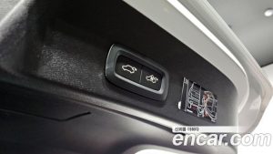 Volvo XC40 B4 Inscription 2022 года из Южной Кореи
