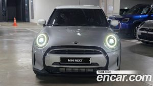 Mini Cooper 5Door CLASSIC 2024 года из Южной Кореи