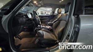 Mini Cooper 5Door CLASSIC 2024 года из Южной Кореи