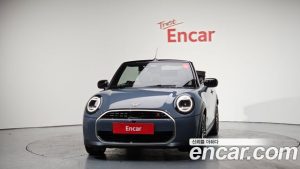 Mini Cooper Convertible Favoured 2025 года из Южной Кореи