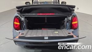 Mini Cooper Convertible Favoured 2025 года из Южной Кореи