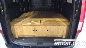 Hyundai Staria L3.5 Wagon 5 2024 года из Южной Кореи