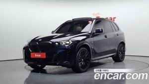 BMW X5 xDrive 40d M Sport Online Exclusive Edition 2025 года из Южной Кореи