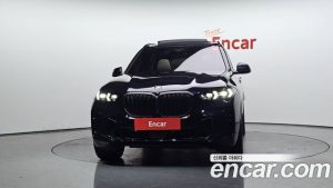 BMW X5 xDrive 40d M Sport Online Exclusive Edition 2025 года из Южной Кореи