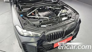 BMW X5 xDrive 40d M Sport Online Exclusive Edition 2025 года из Южной Кореи