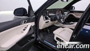 BMW X5 xDrive 40d M Sport Online Exclusive Edition 2025 года из Южной Кореи