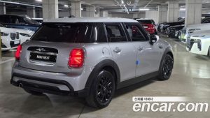 Mini Cooper 5Door CLASSIC 2024 года из Южной Кореи
