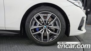 BMW 5-Series 520i M Sport 2024 года из Южной Кореи