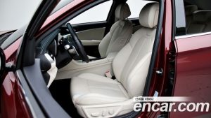 Genesis G70 Бензин 2.5T 2WD 2024 года из Южной Кореи