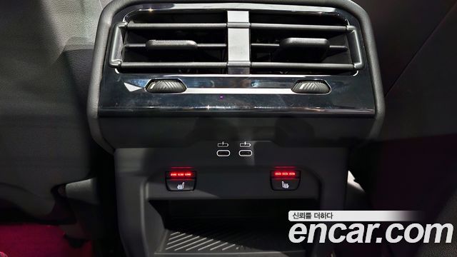 41224567_023.jpg BMW 5-Series 520i M Sport 2025 года из Южной Кореи