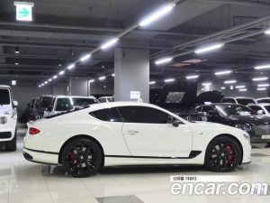 Bentley Continental 4.0 GTS 2023 года из Южной Кореи