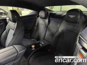 Bentley Continental 4.0 GTS 2023 года из Южной Кореи