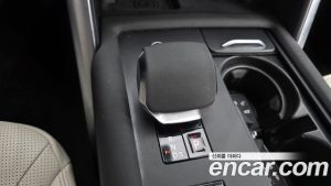 Land Rover Discovery D250 SE 2023 года из Южной Кореи