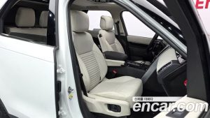 Land Rover Discovery D250 SE 2023 года из Южной Кореи