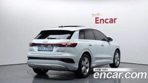 Audi Q4 e-tron 40 2023 года из Южной Кореи