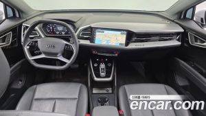 Audi Q4 e-tron 40 2023 года из Южной Кореи