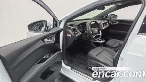 Audi Q4 e-tron 40 2023 года из Южной Кореи