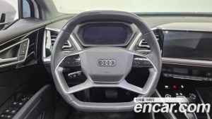 Audi Q4 e-tron 40 2023 года из Южной Кореи
