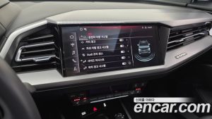 Audi Q4 e-tron 40 2023 года из Южной Кореи