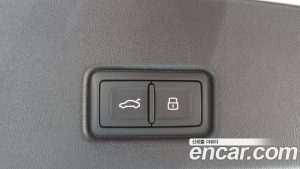 Audi Q4 e-tron 40 2023 года из Южной Кореи