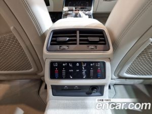 Audi A7 55 TFSI e 4WD Premium 2023 года из Южной Кореи