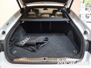 Audi A7 55 TFSI e 4WD Premium 2023 года из Южной Кореи