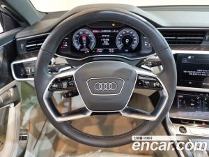 Audi A7 55 TFSI e 4WD Premium 2023 года из Южной Кореи