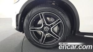 Mercedes-Benz GLC-Class GLC300 4MATIC Coupe 2023 года из Южной Кореи