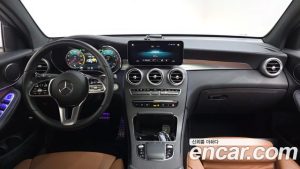 Mercedes-Benz GLC-Class GLC300 4MATIC Coupe 2023 года из Южной Кореи