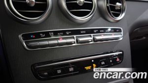 Mercedes-Benz GLC-Class GLC300 4MATIC Coupe 2023 года из Южной Кореи