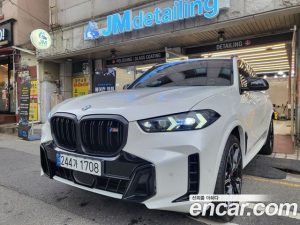 BMW X5 M60i 2024 года из Южной Кореи
