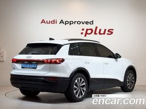 Audi Q6 e-tron Performance 2025 года из Южной Кореи