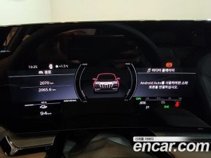 Audi Q6 e-tron Performance 2025 года из Южной Кореи