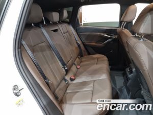 Audi Q6 e-tron Performance 2025 года из Южной Кореи