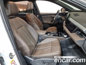 Audi Q6 e-tron Performance 2025 года из Южной Кореи