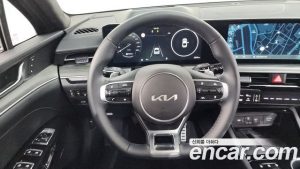 Kia K5 1.6 Turbo 2024 года из Южной Кореи