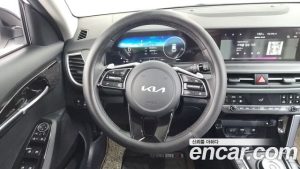 Kia Seltos Бензин 1.6 Turbo 2WD 2025 года из Южной Кореи