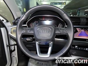 Audi Q3 40 TFSI 4WD Sportback 2024 года из Южной Кореи