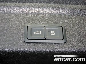 Audi Q3 40 TFSI 4WD Sportback 2024 года из Южной Кореи