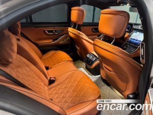 Mercedes-Benz S-Class S400 d 4MATIC 2023 года из Южной Кореи