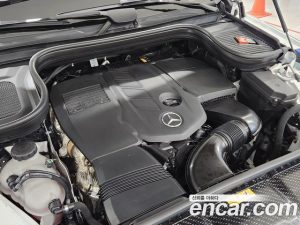 Mercedes-Benz GLE-Class GLE300d 4MATIC 2025 года из Южной Кореи