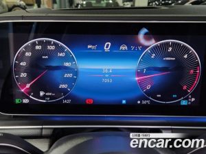 Mercedes-Benz GLE-Class GLE300d 4MATIC 2025 года из Южной Кореи