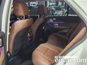 Mercedes-Benz GLE-Class GLE300d 4MATIC 2025 года из Южной Кореи