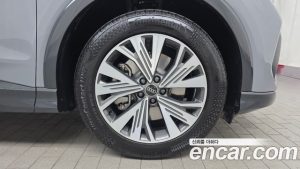 Audi Q4 e-tron 45 2025 года из Южной Кореи